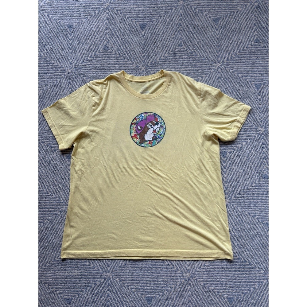 Buc-ee's Texas Wild Life Graphic T-Shirt - Yellow - 2XL